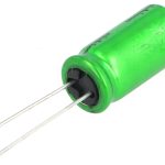 Elektrolitski Bipolarni kondenzator THT 10uF 50V 8x11,5mm 20% 1000h Radijalni Nichicon