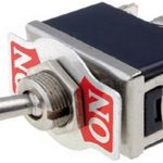 Prekidač On-On 2UM 10A/250Vac 6-pina DPDT